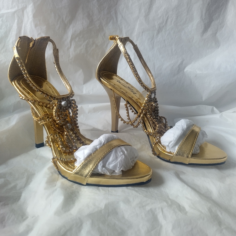Wild Rose Gold Heels with Elegant Straps Size 6.5